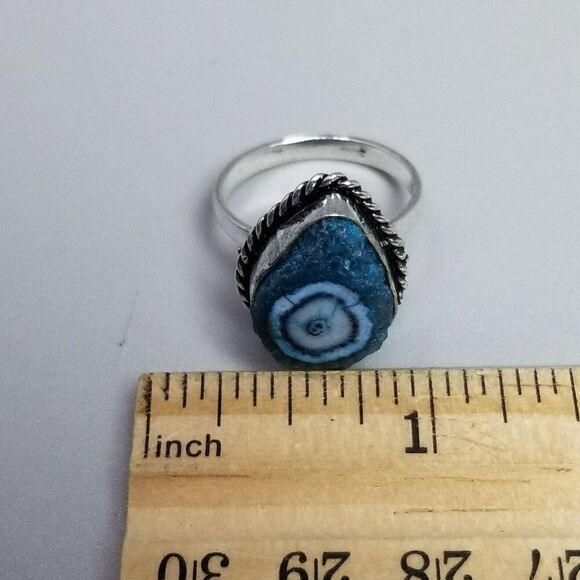 Vintage Blue Drop Shape Ring, Silver Tone Bezel Set Size 8 Band, Estate - Picture 6 of 8